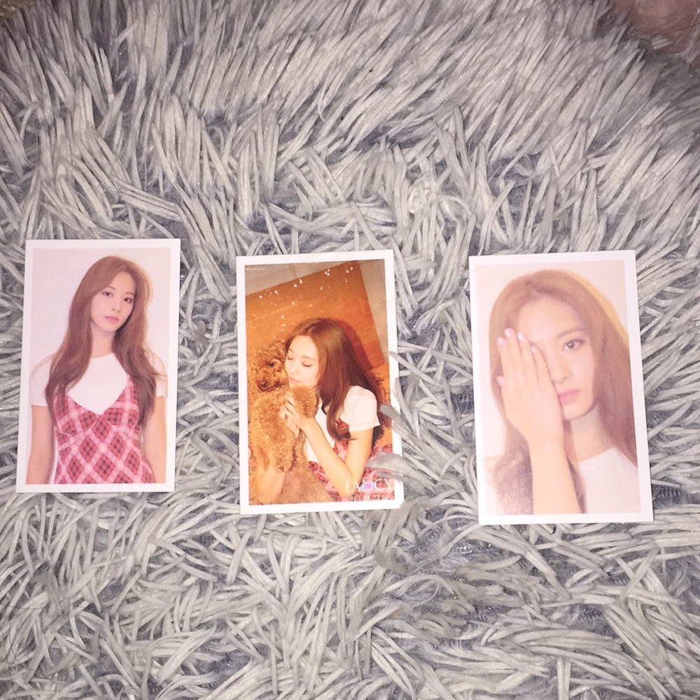 Tzuyu Lomo card